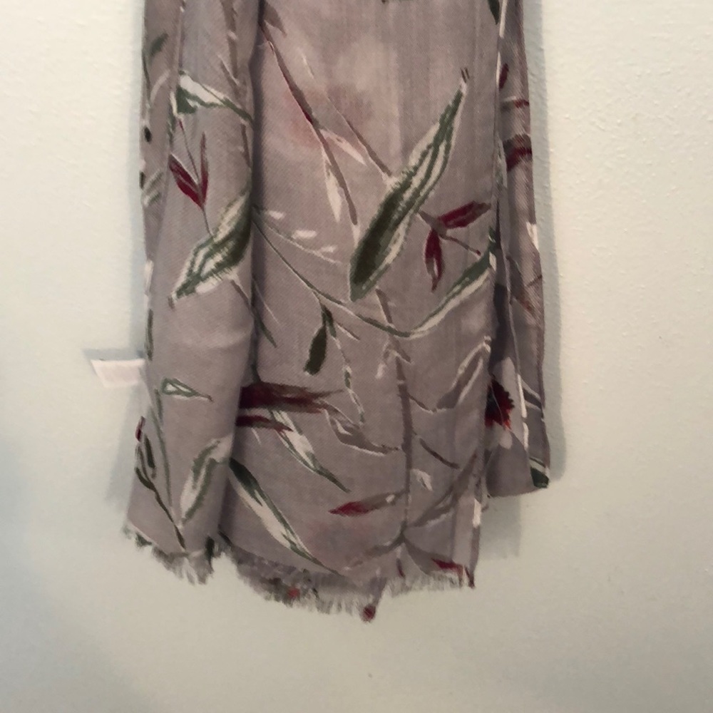 Scarf - Picture 4 of 4